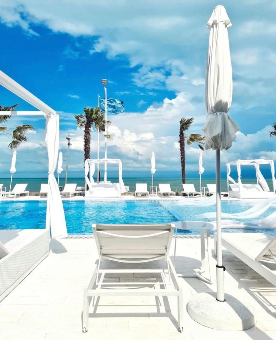 Cемейный Номер С Балконом На 4 Чел Dreamland Oasis Чакви Екстериор снимка